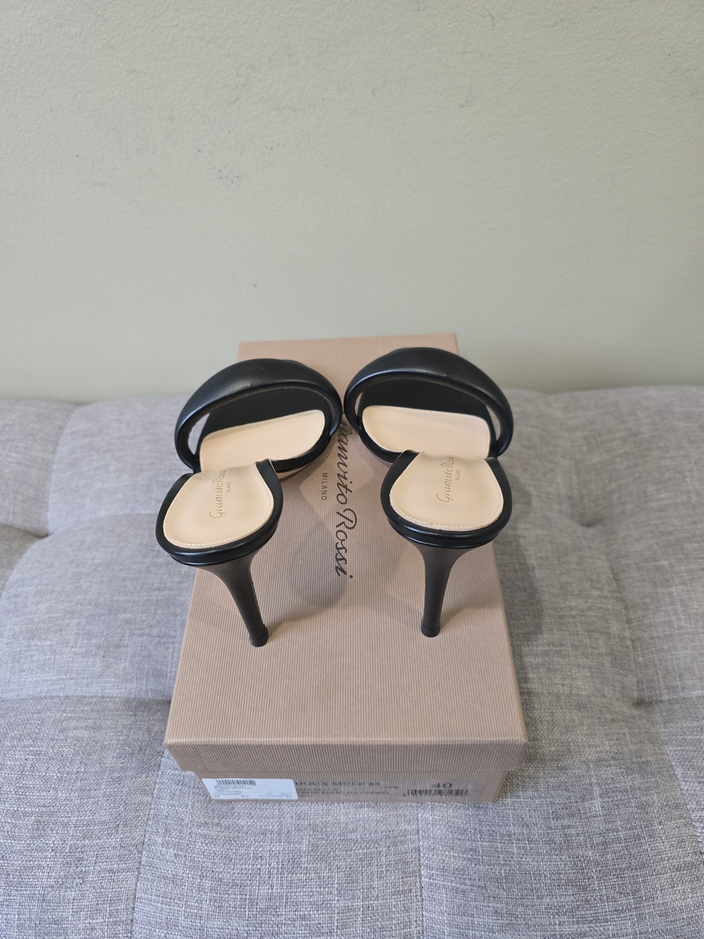 Gianvito Rossi Black Padded Strap Slide Mules - Picture 5 of 6